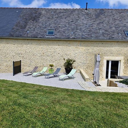 Les Gites Du Val Mandeville-en-Bessin ภายนอก รูปภาพ