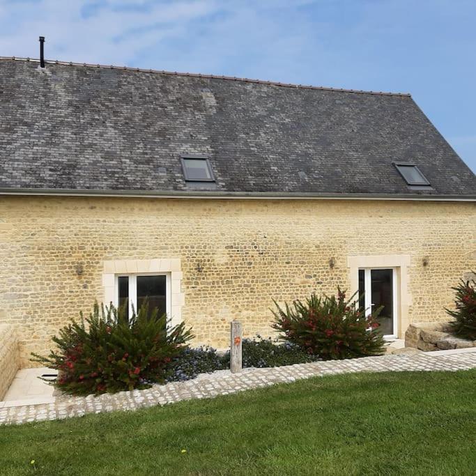 Les Gites Du Val Mandeville-en-Bessin ภายนอก รูปภาพ